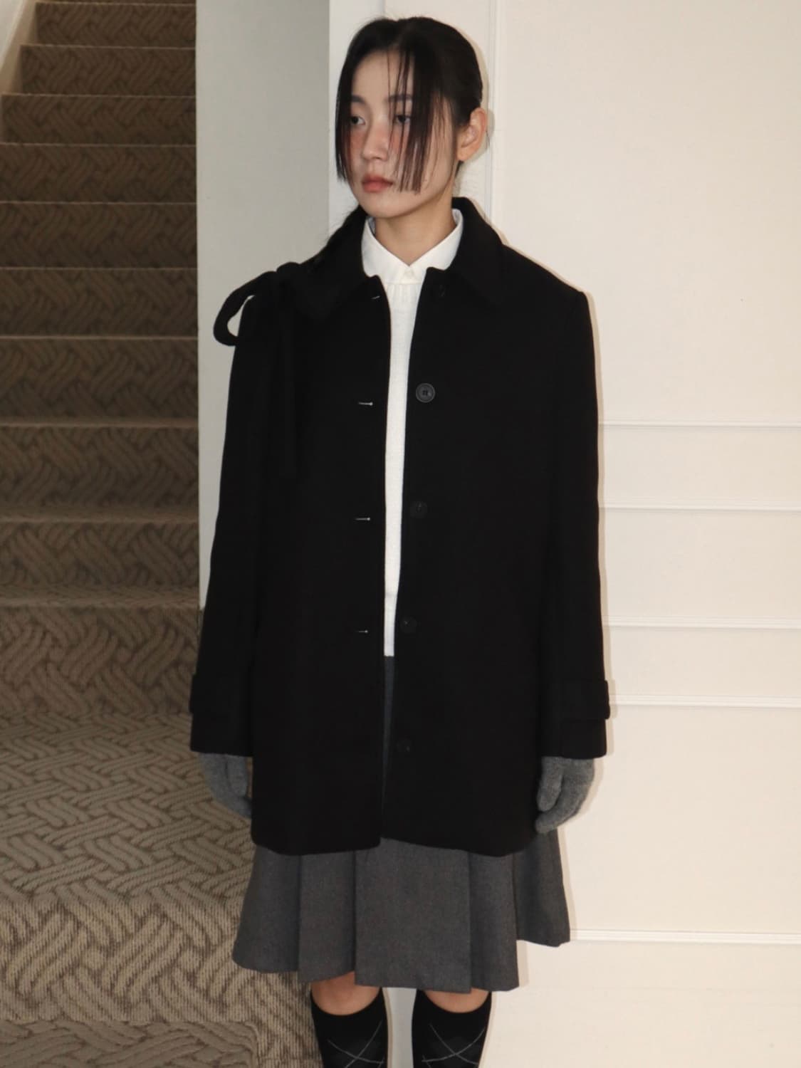 (새상품) 라운드카라 블랙 코트 상품이미지5