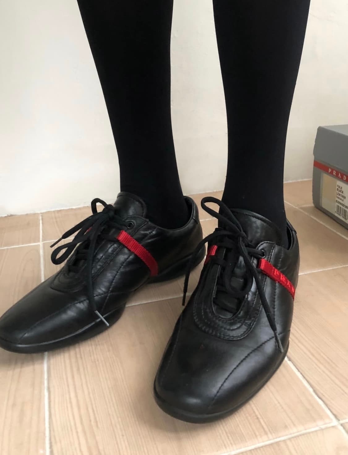 프라다 2000s 빈티지 스니커즈 상품이미지4