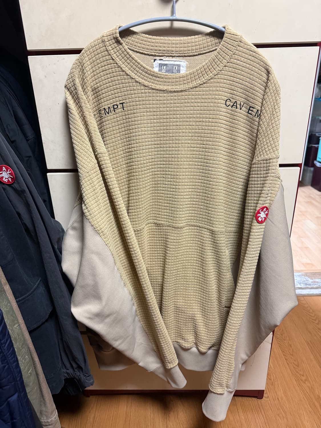 [XL] 카브엠트 블록 플리츠 플리스 크루넥 맨투맨  상품이미지3