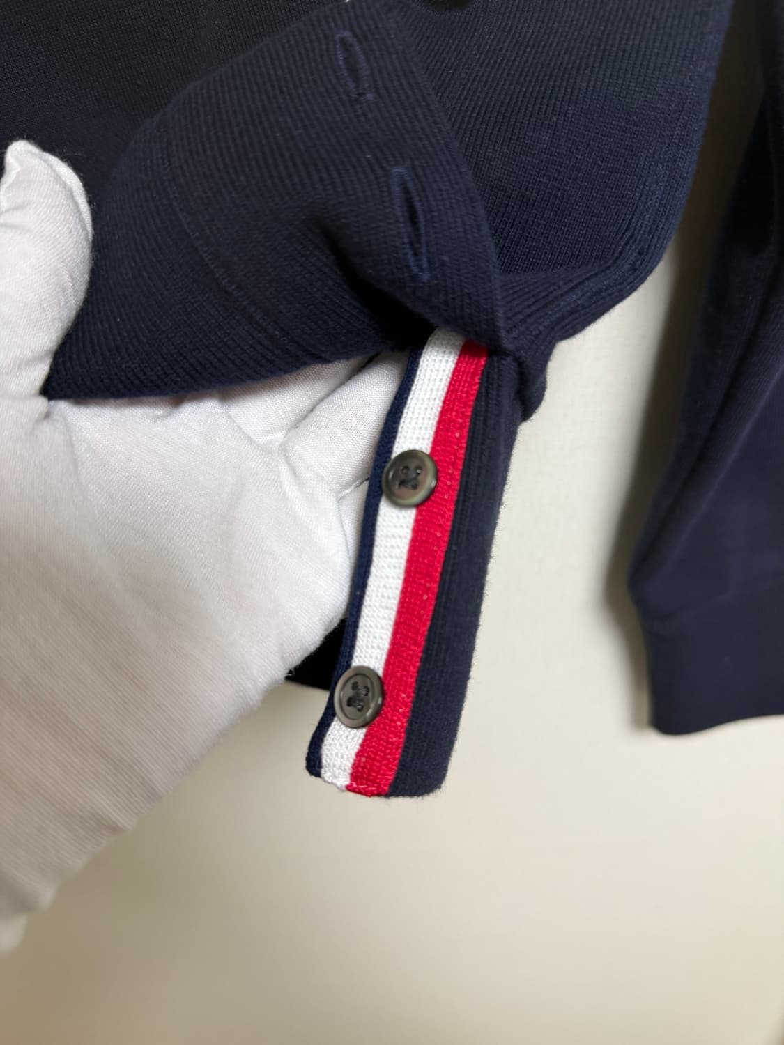 톰브라운 사선완장 네이비 맨투맨 (새상품) 상품이미지6