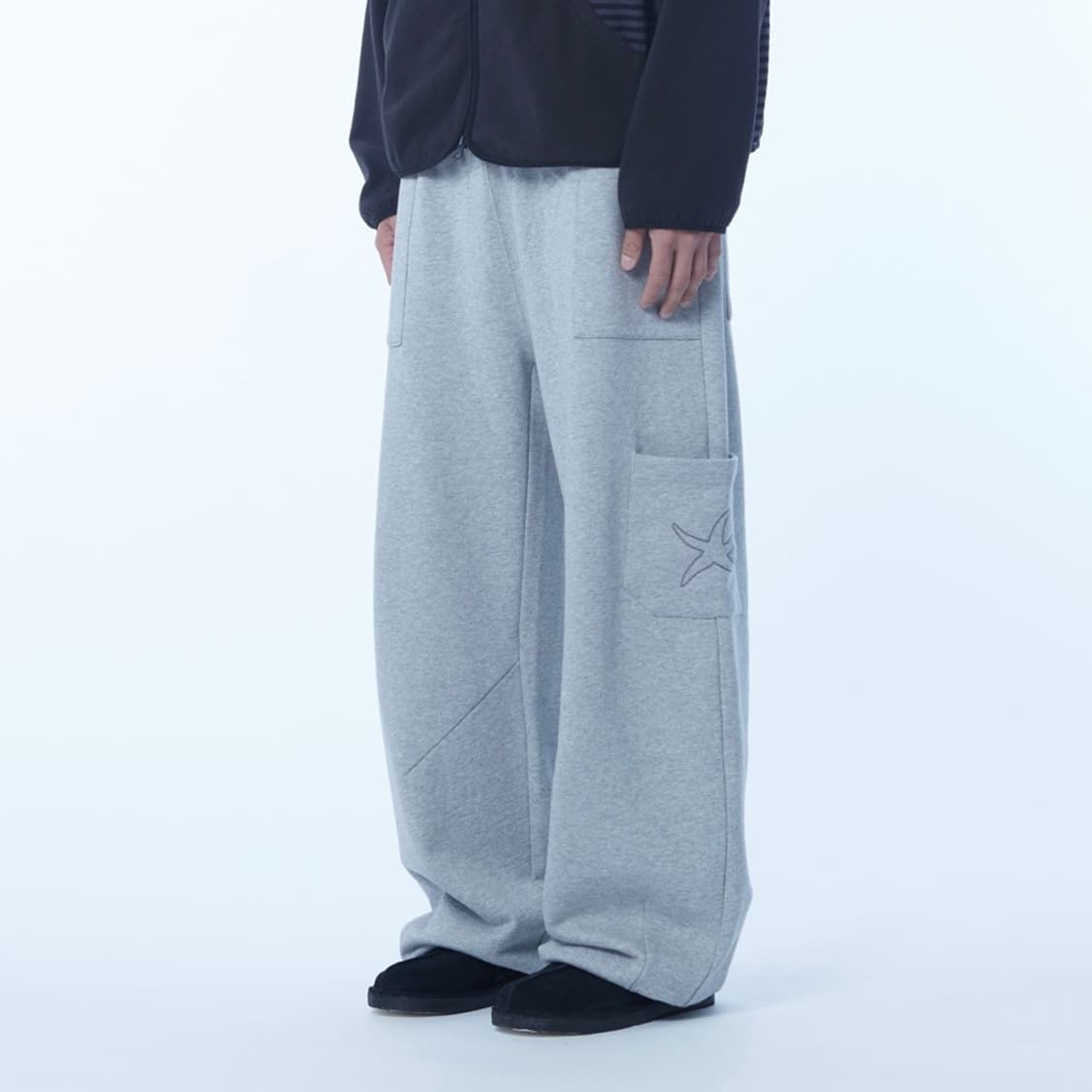 더콜디스트모먼트 카고 로고 스웻팬츠 상품이미지1