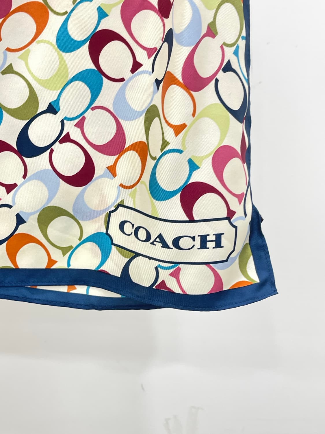 코치 실크 사각 스카프 상품이미지4