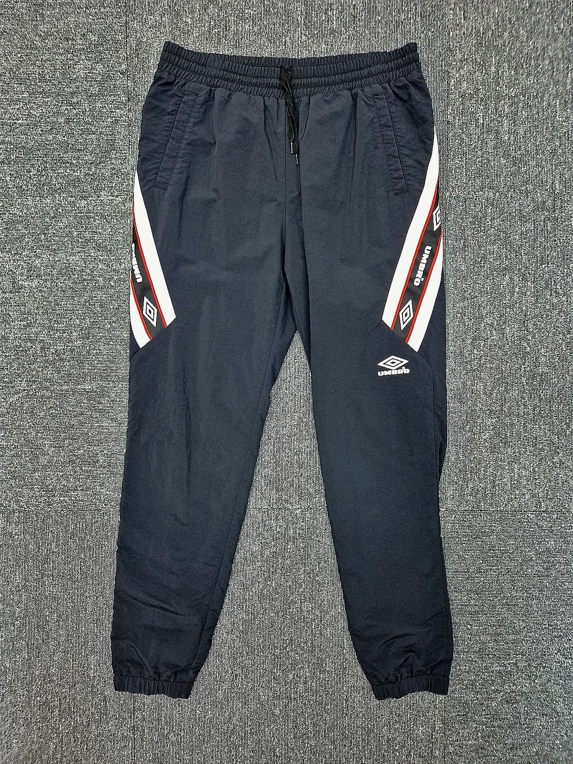 [S]<엄브로>블랙 트레이닝 팬츠 상품이미지1