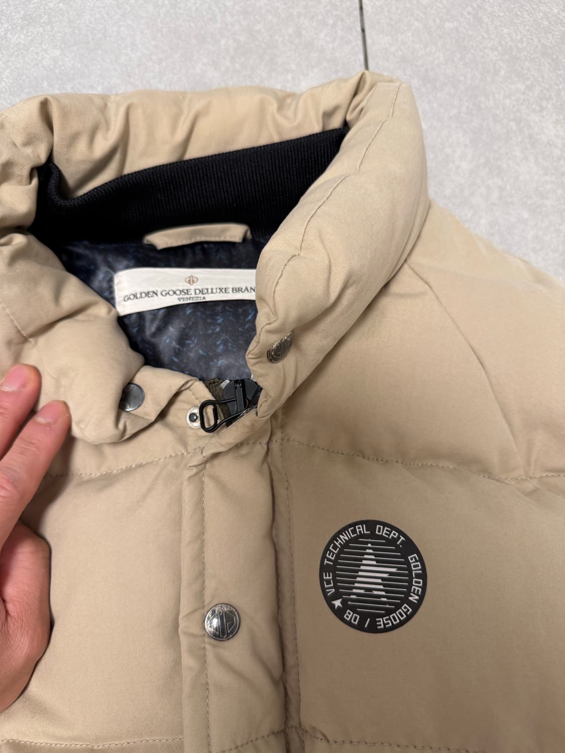 골든구스다운자켓 xs 상품이미지3