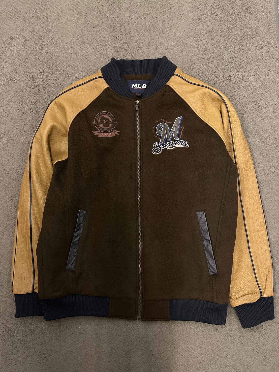 MLB 00s 밀워크 소가죽 바시티 처분  상품이미지1