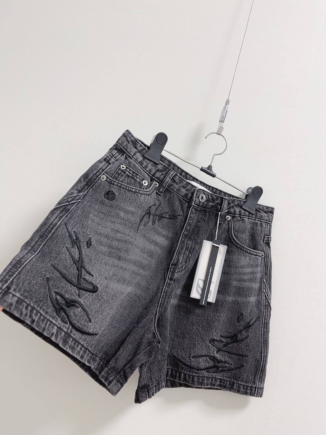 르수기 아뜰리에 자수 데님 쇼츠 상품이미지3