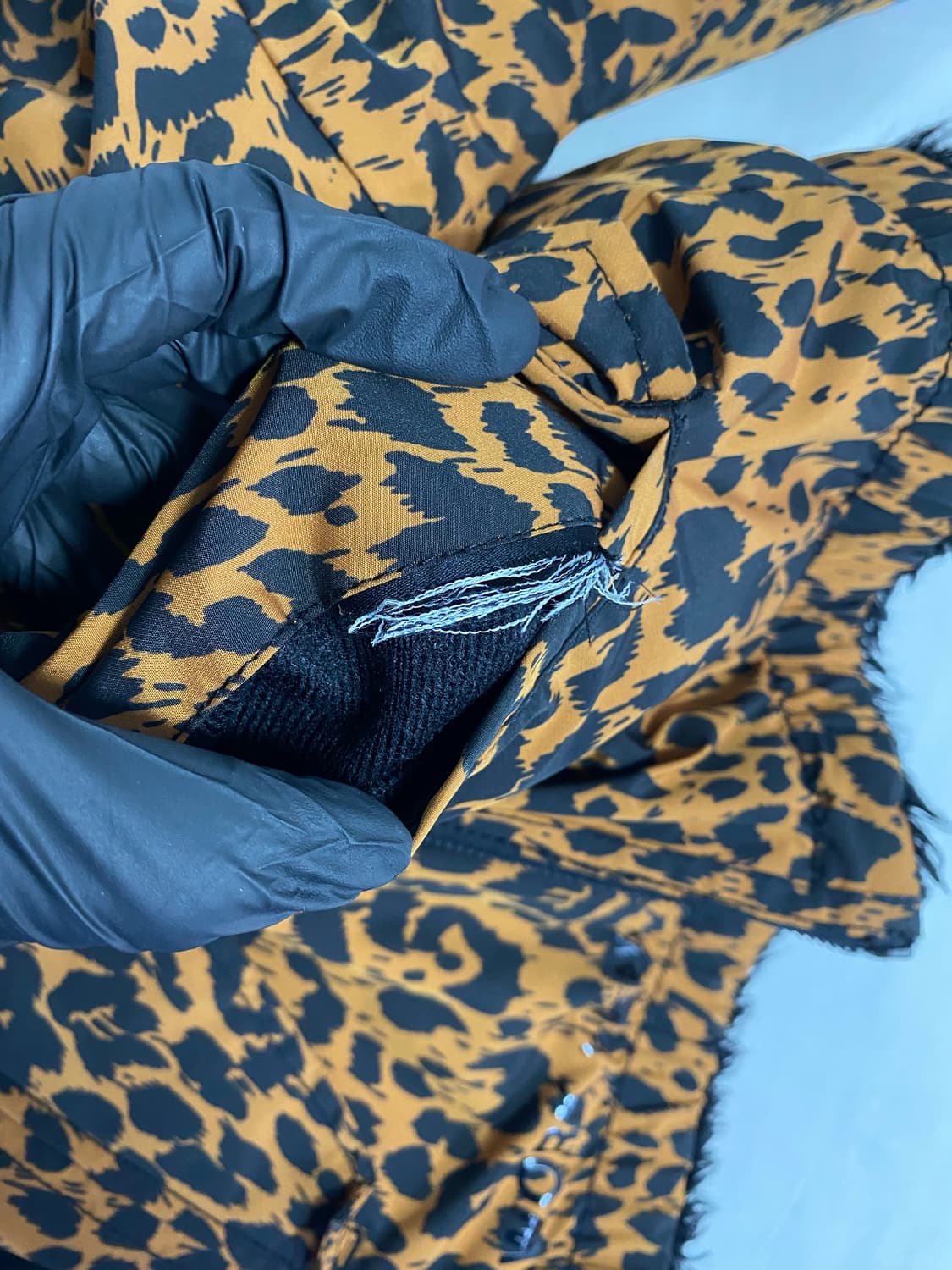 라이프워크 리버시블 퍼 레오파드 후디드 패딩 상품이미지8