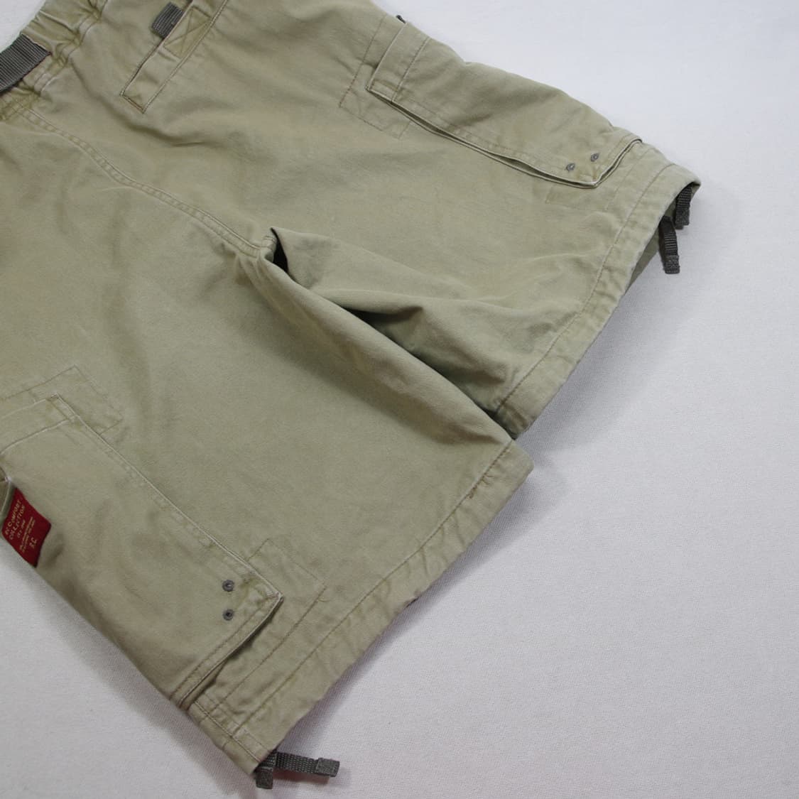 (착용컷) R.C. 유틸리티 카고 반바지 (남성용) 상품이미지10