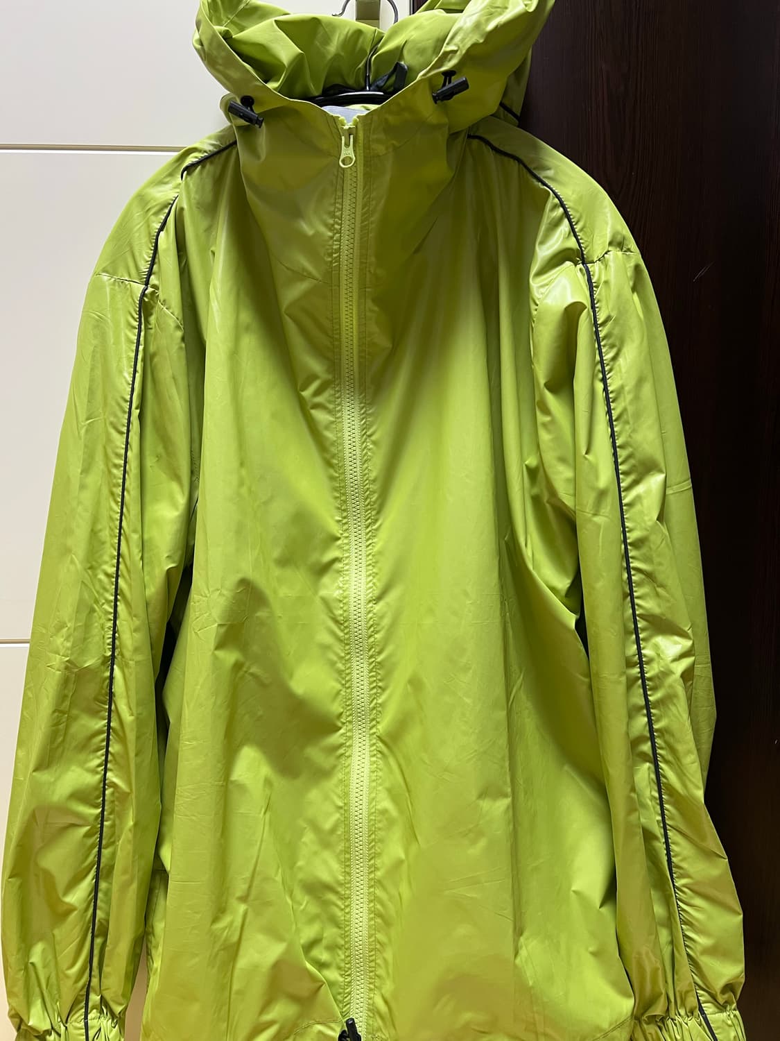 플라스틱 프로덕트 바람막이 M 상품이미지1