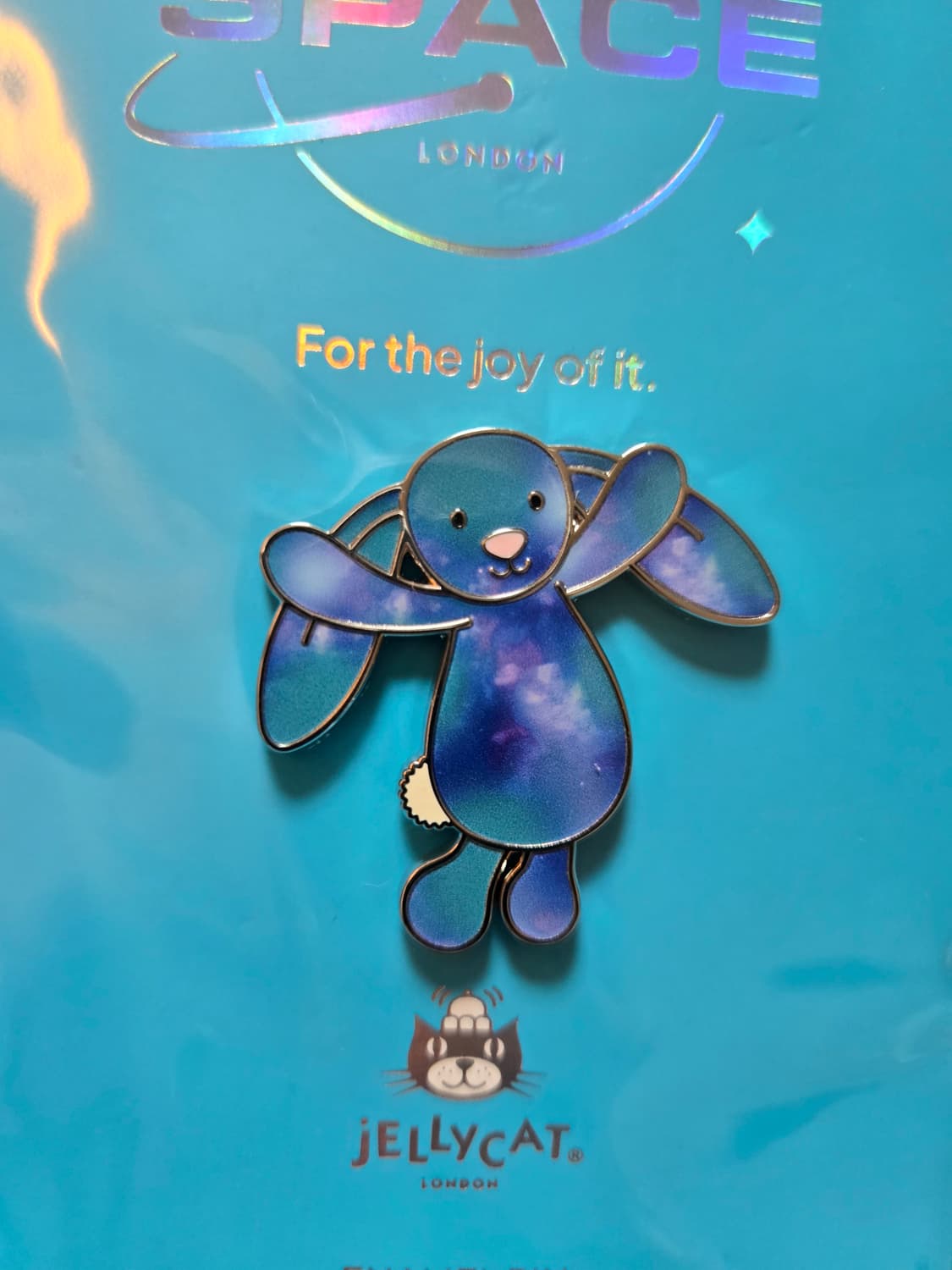 젤리캣 조디홉 버니 에나멜 핀 상품이미지2