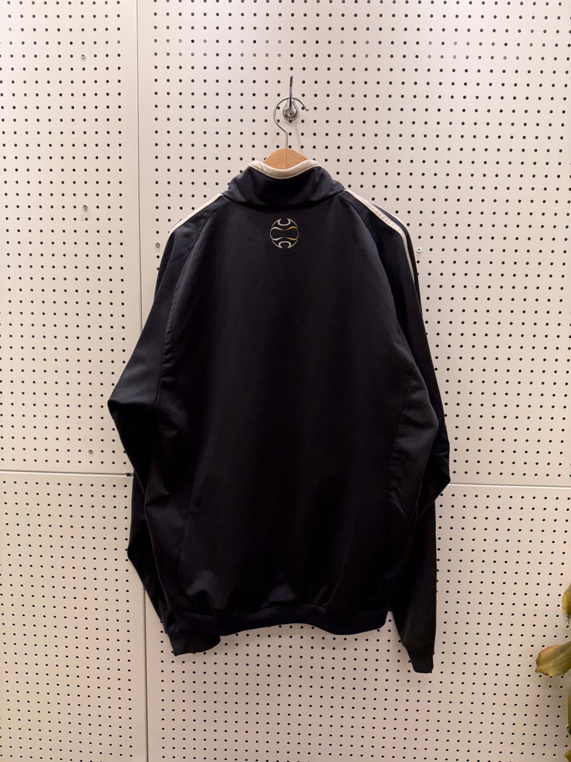 ▪️00s 아디다스 레알마드리드 레트로 풋볼 트레이닝 자켓 U28 상품이미지3