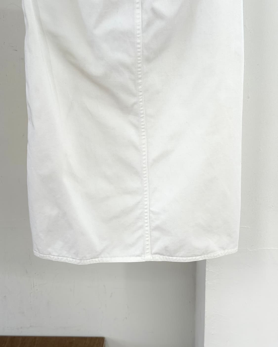 르메르 화이트 코튼 미디 스커트 상품이미지3