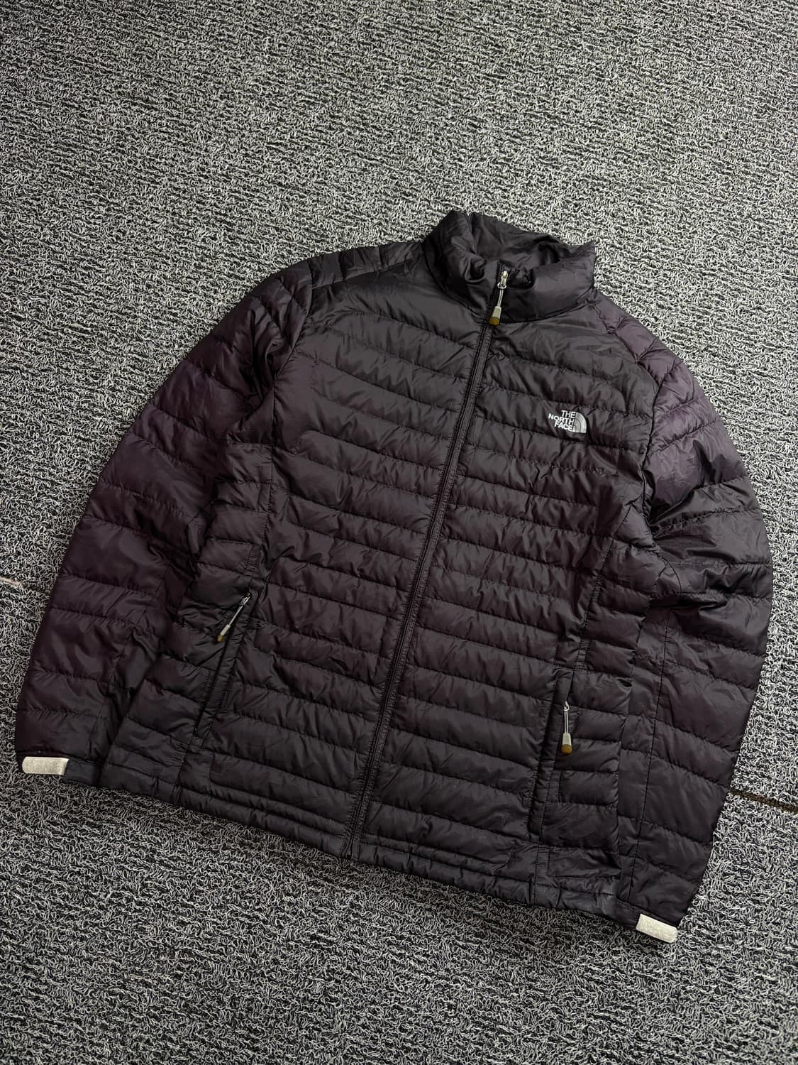 노스페이스 구스 다운 경랸 다운 자켓 버건디 1597 상품이미지1