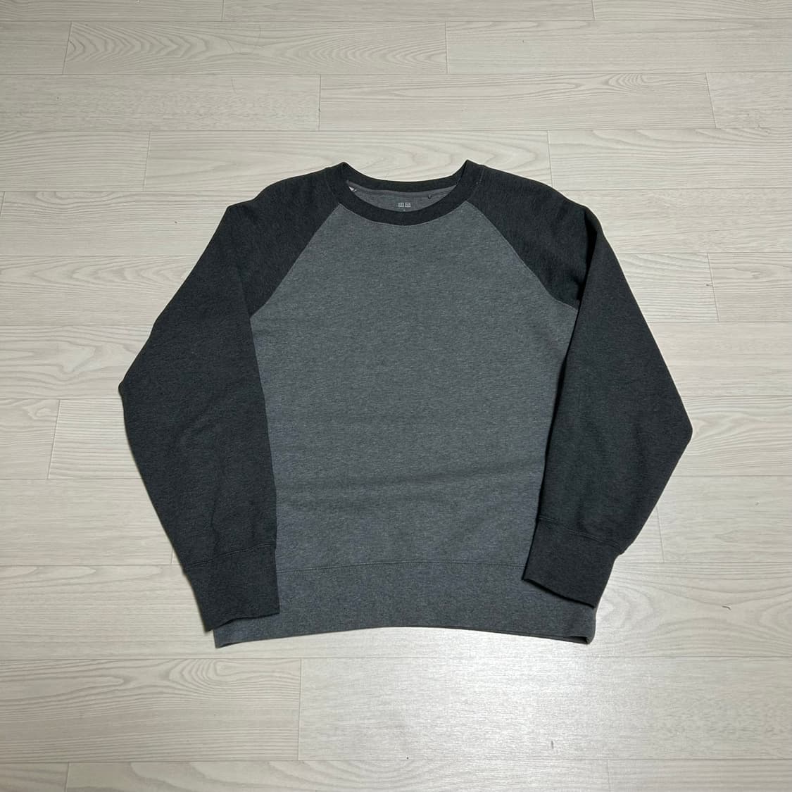 [L] 유니클로 레글런 스웻셔츠 상품이미지1