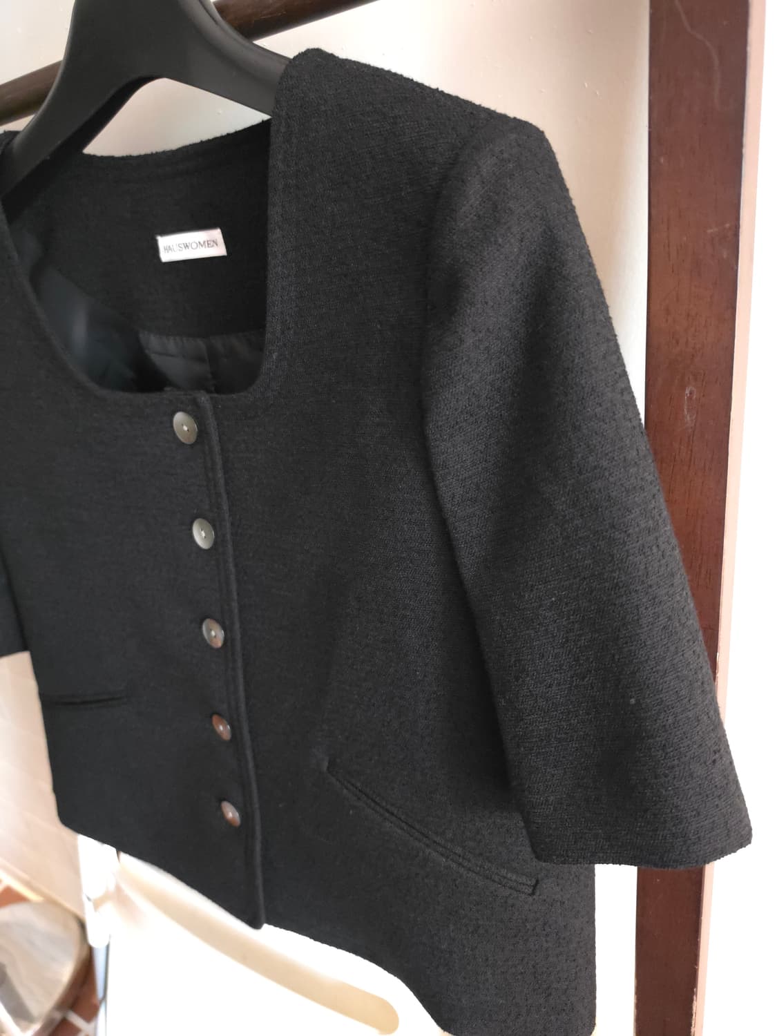 HAUSWOMEN 하우스우먼 블랙 반팔 자켓 상품이미지2