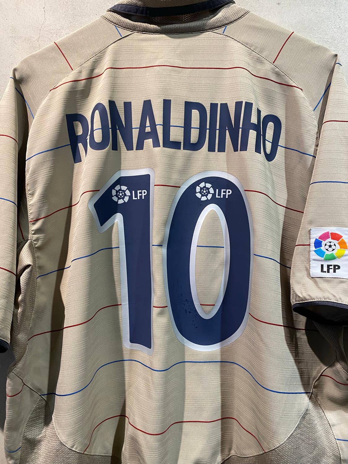 03-04 바르셀로나 호나우지뉴 어웨이 유니폼 상품이미지8