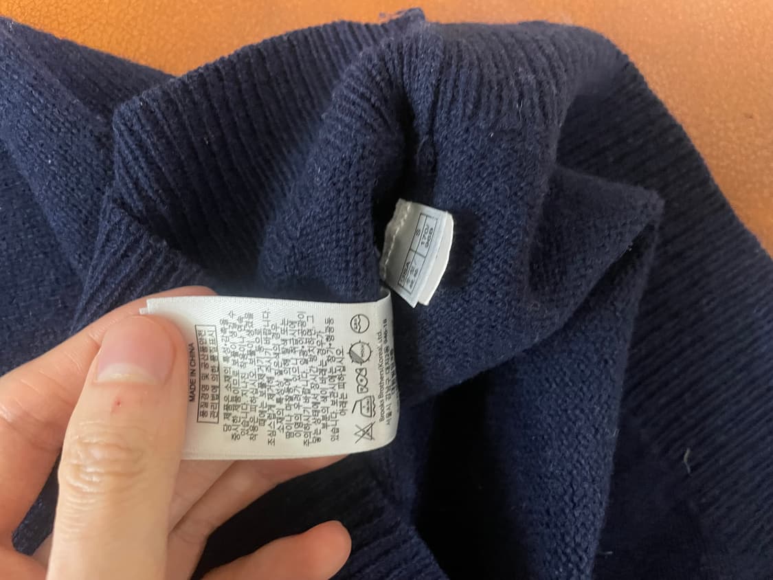 브룩스 브라더스 브이넥 니트 상품이미지3