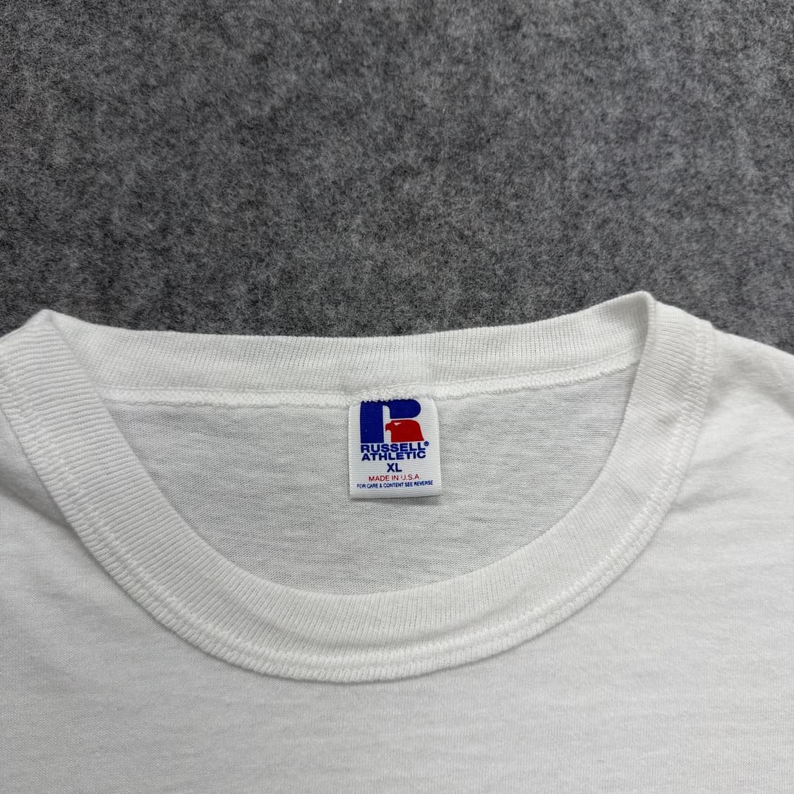90s Vintage Russell Athletic Tshirt 상품이미지4