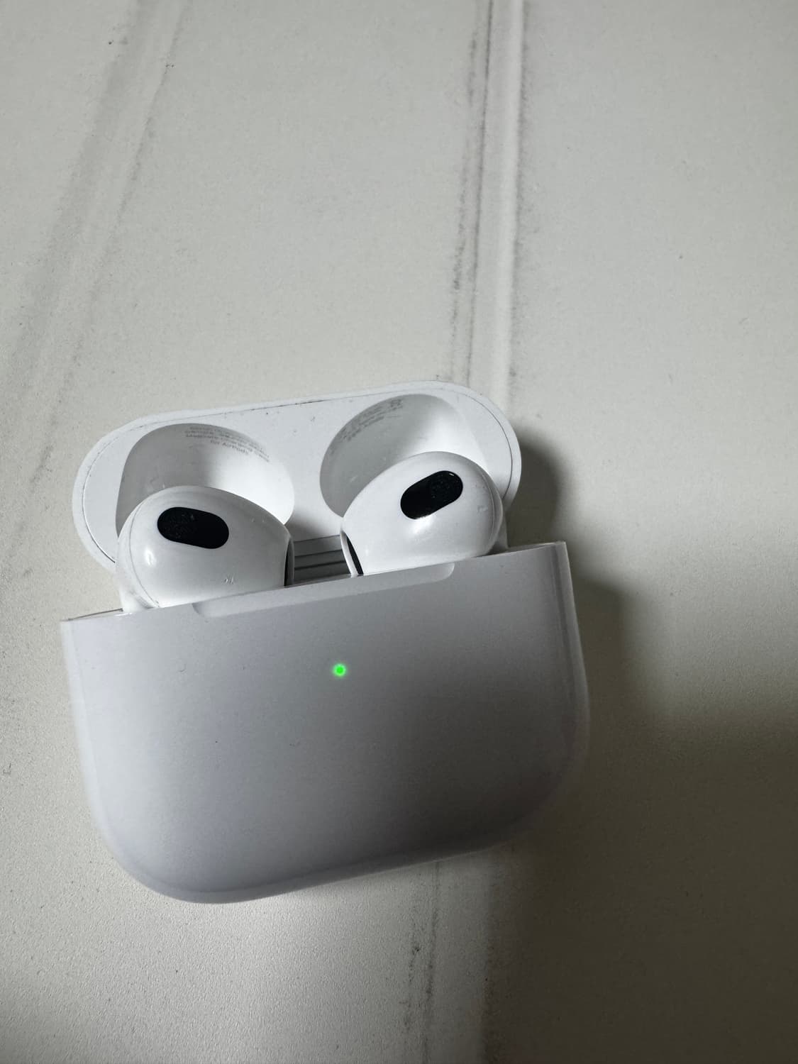 에어팟 3세대 (8핀) 상품이미지2