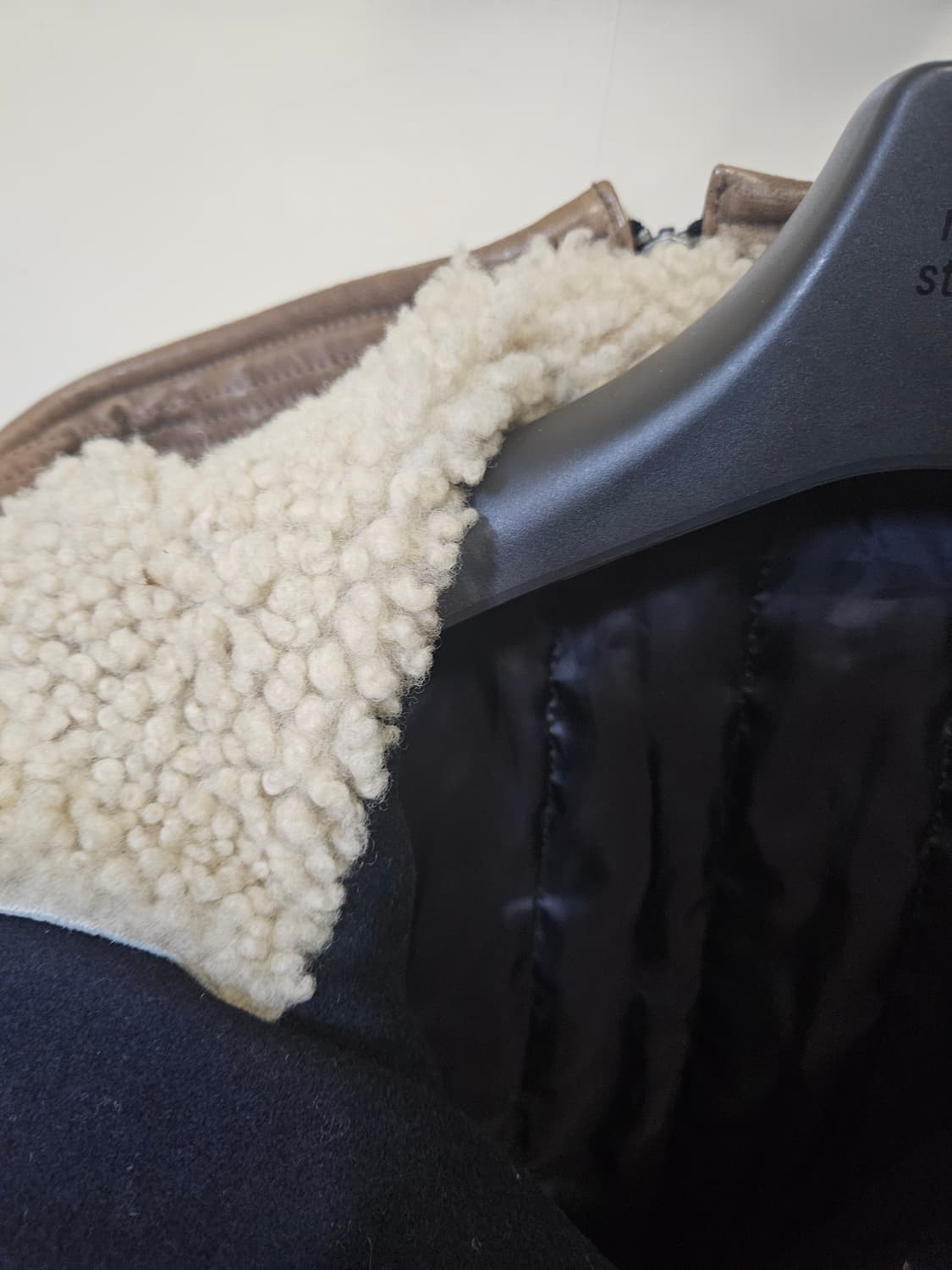 100 L) 솔리드 옴므 우영미 리얼 양가죽 캐시미어 무스탕 점퍼 상품이미지3