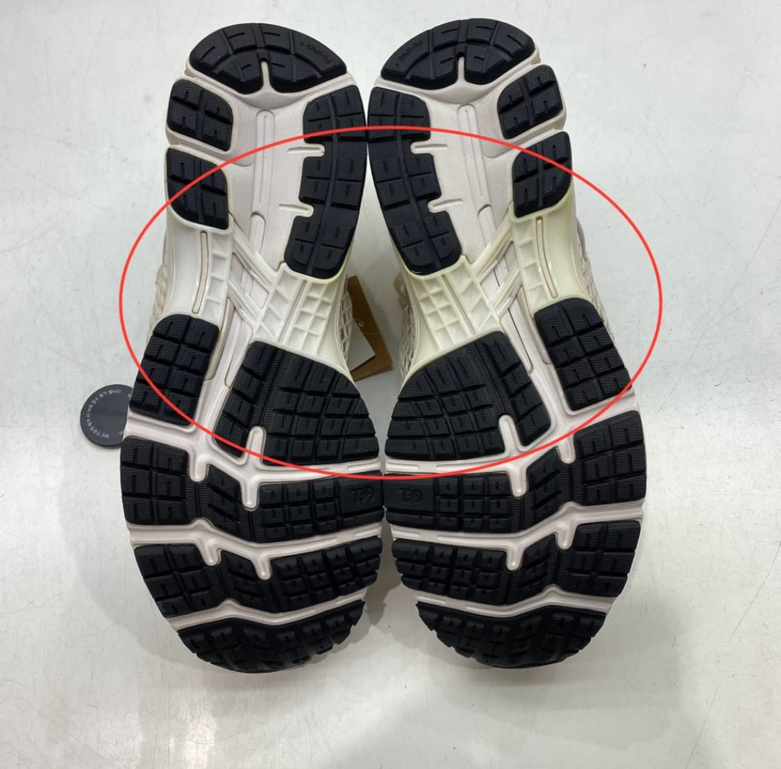 아식스x비비안 260 size 상품이미지4