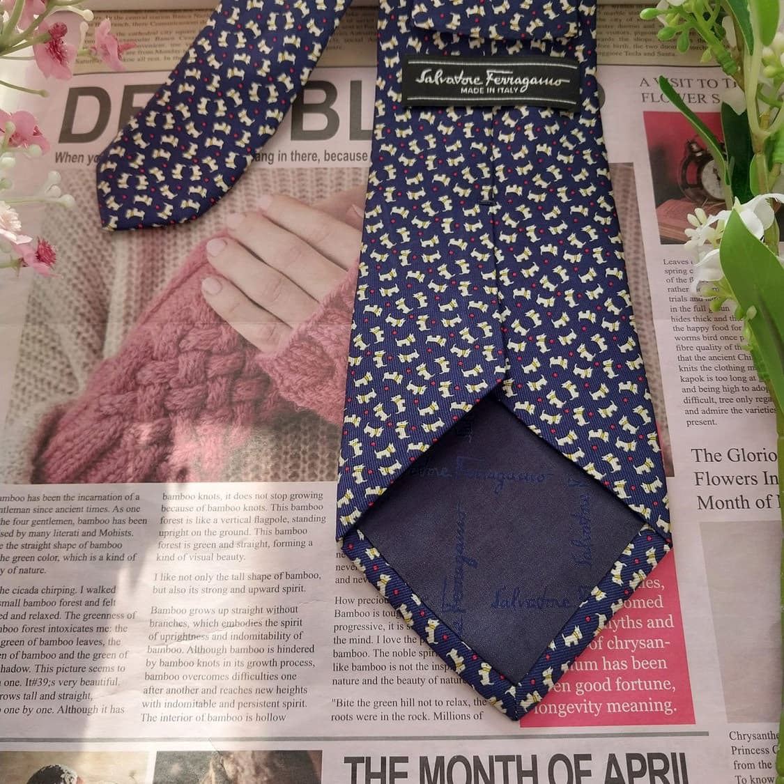 페라가모 실크 네이비 강아지 패턴 넥타이 8.9cm A+등급 K1698
 상품이미지7