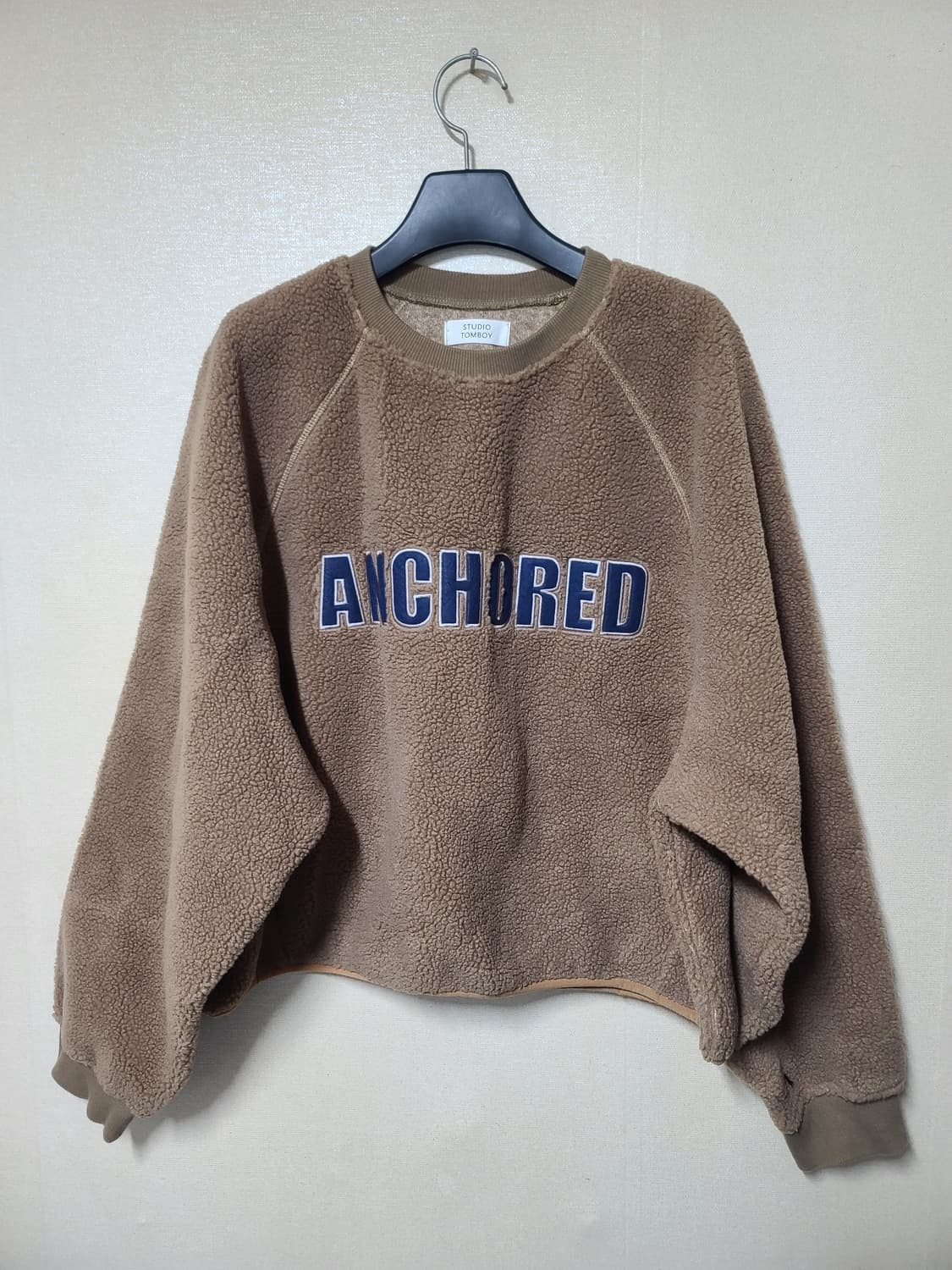 스튜디오톰보이 오버핏 부클 맨투맨 상품이미지1