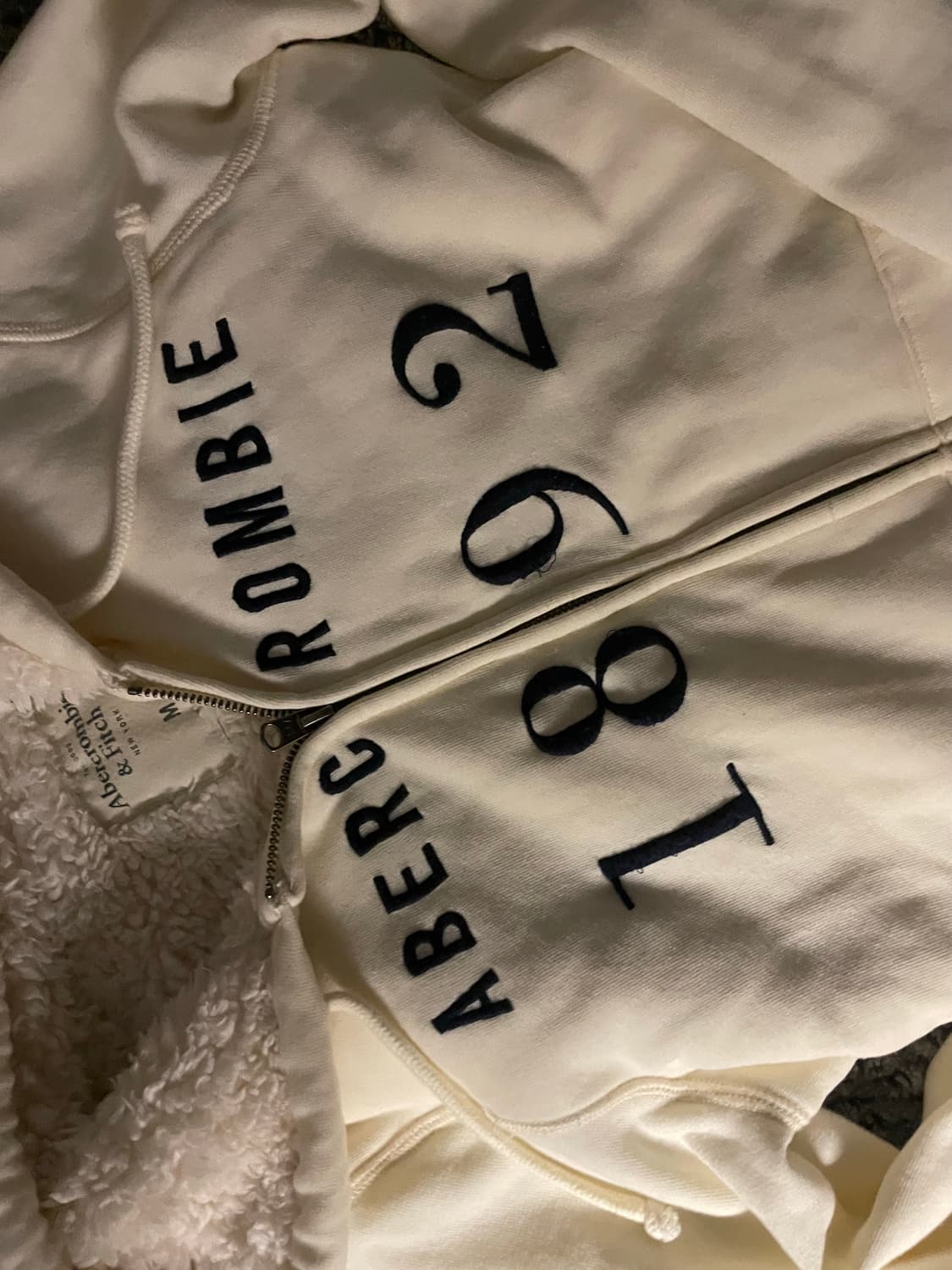 아베크롬비 퍼 후드집업 아이보리 상품이미지2