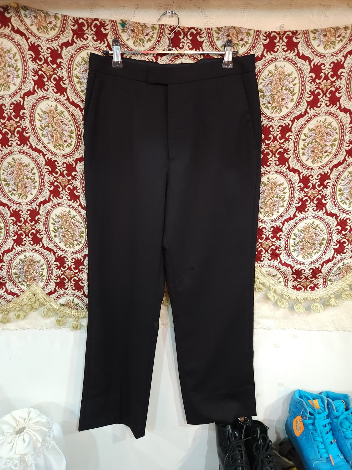 라프시몬스 울 캐시미어 블랙 슬랙스 팬츠

 상품이미지1