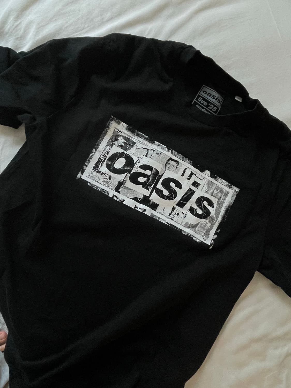 오아시스 Live '25 월드투어 검정 티셔츠 상품이미지1