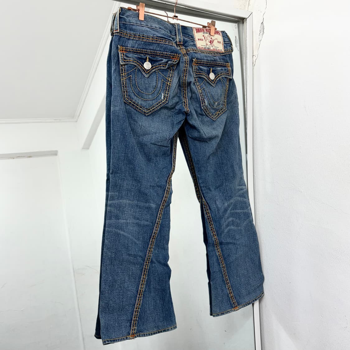 트루릴리전 부츠컷 데님 팬츠 상품이미지4