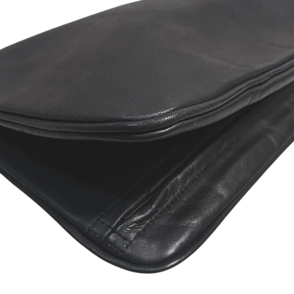 이세이미야케 소가죽 클러치백 상품이미지6