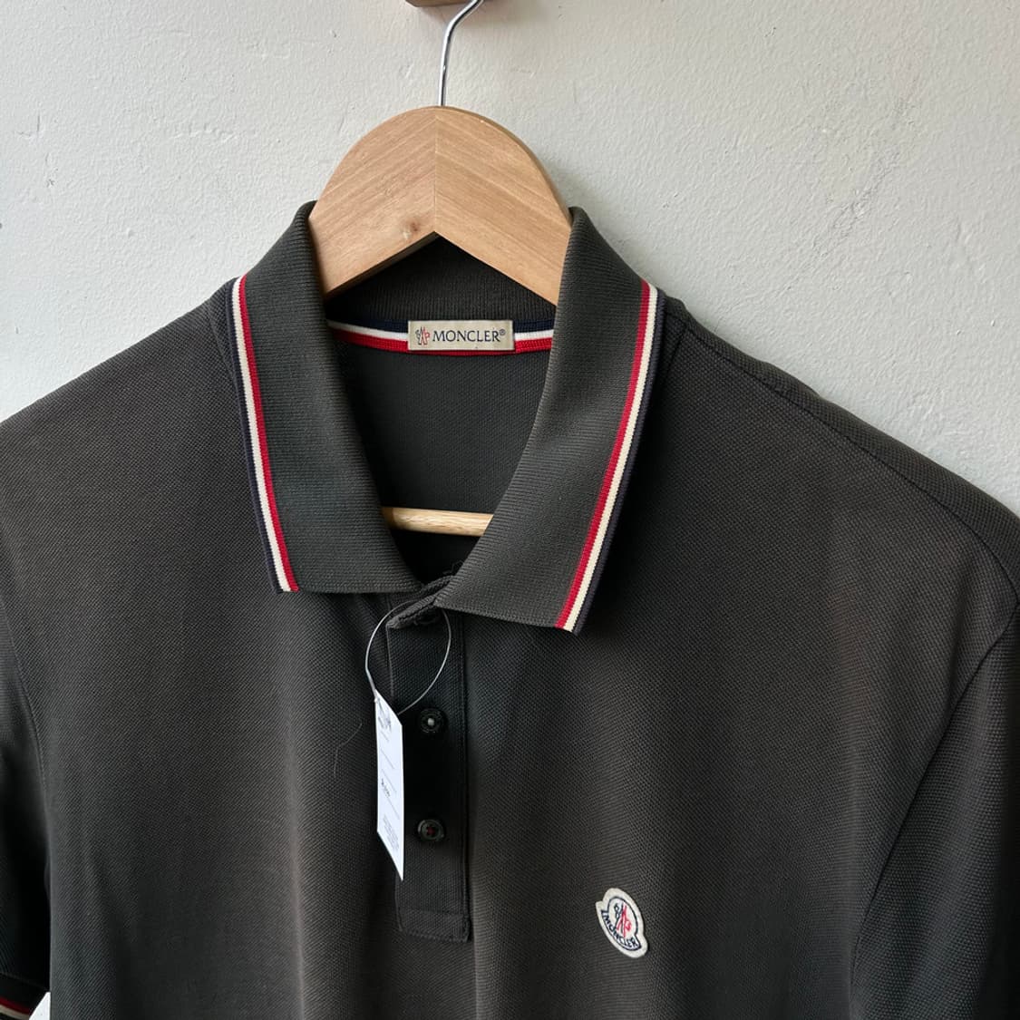 16465 - 몽클레어 3선 반팔 카라티 상품이미지3