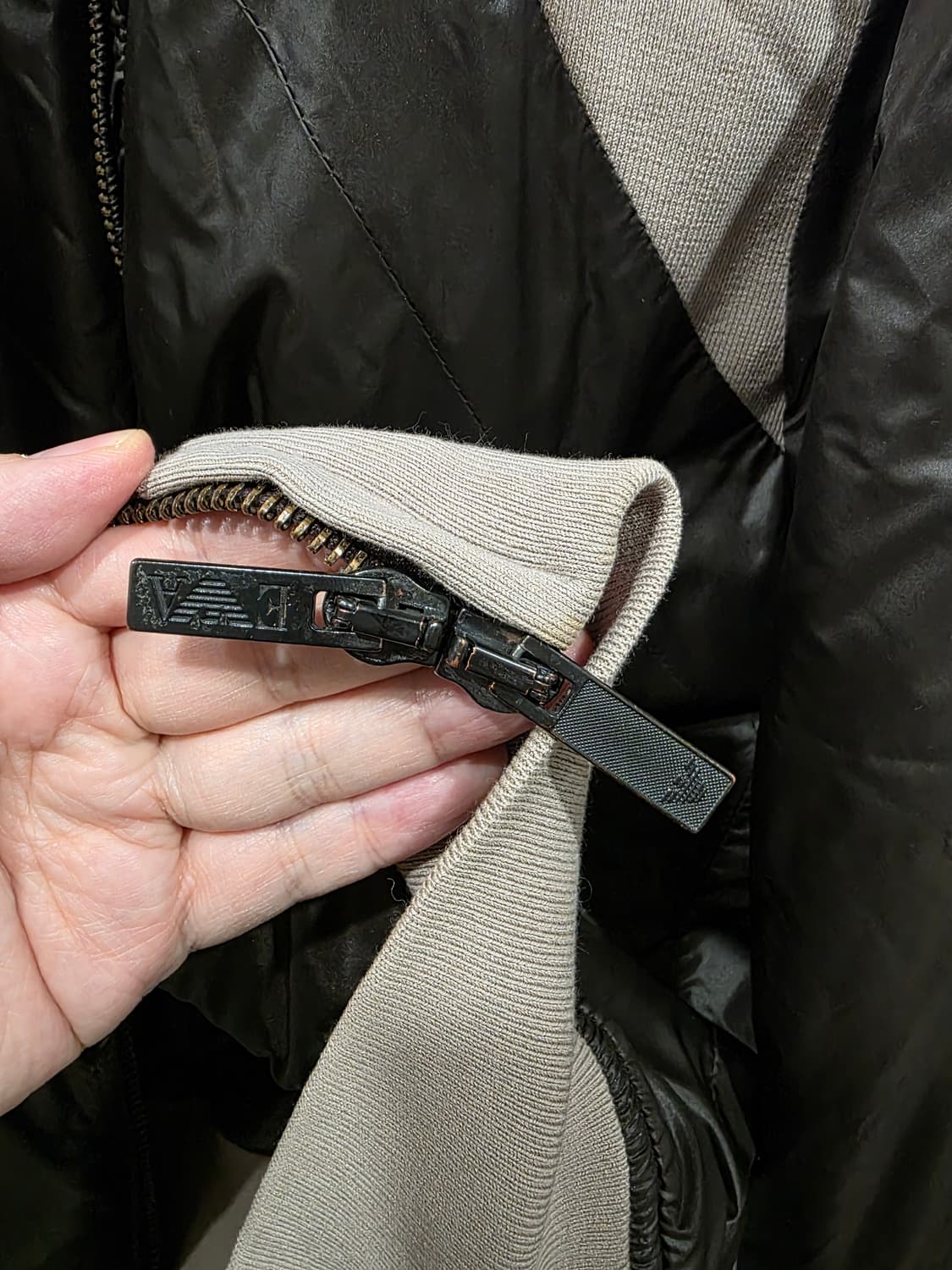 엠포리오 아르마니 배색 집업 자켓 상품이미지8