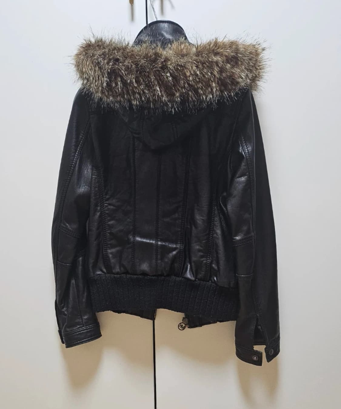 Michael kors 마이클 코어스 블랙 레더 퍼 자켓 XS 상품이미지2