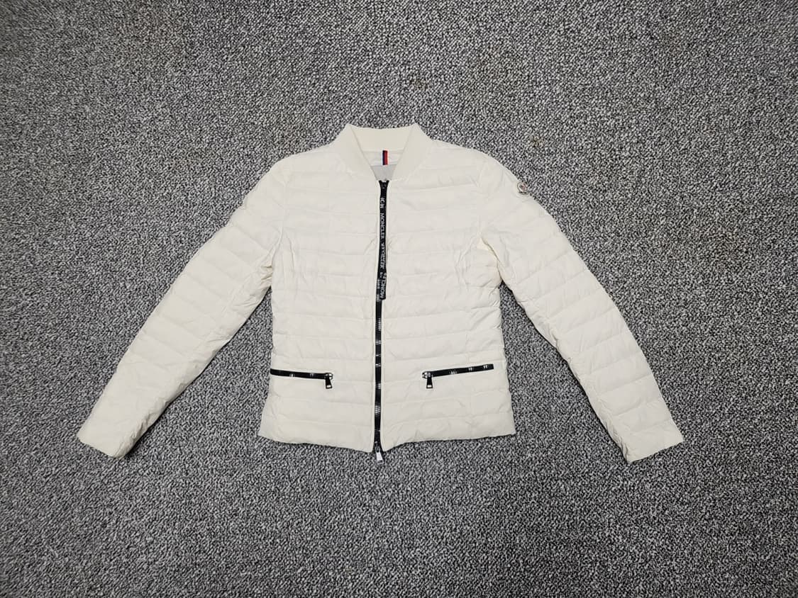 몽클레어 경량패딩 1사이즈 상품이미지2