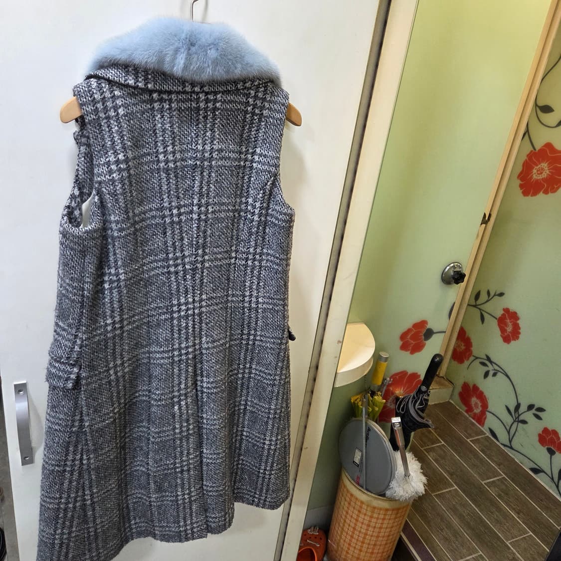 이태리 롱 밍크카라 베스트 코트 상품이미지4