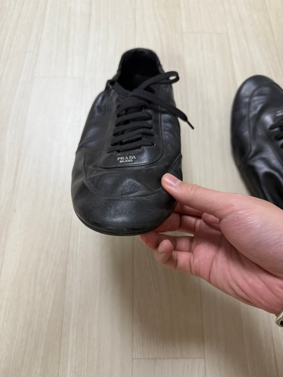 프라다 컬랩스 레더 블랙 uk10 상품이미지5