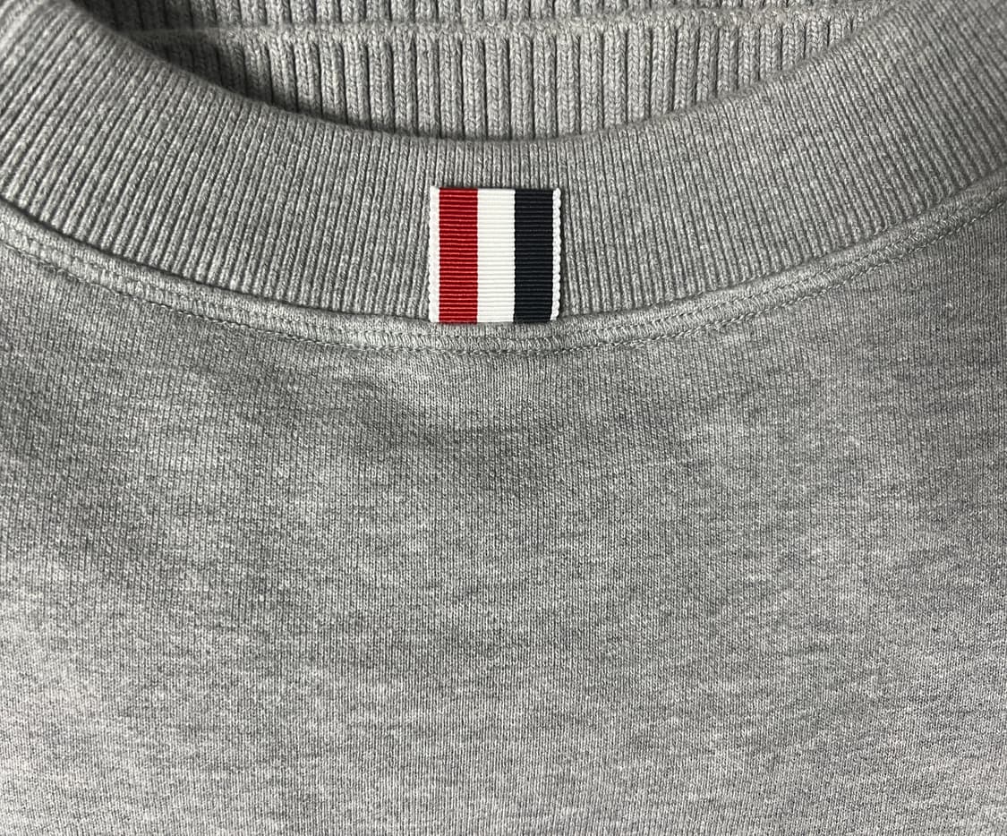 (백화점판) 톰브라운 사선완장 맨투맨 그레이 4사이즈 상품이미지2