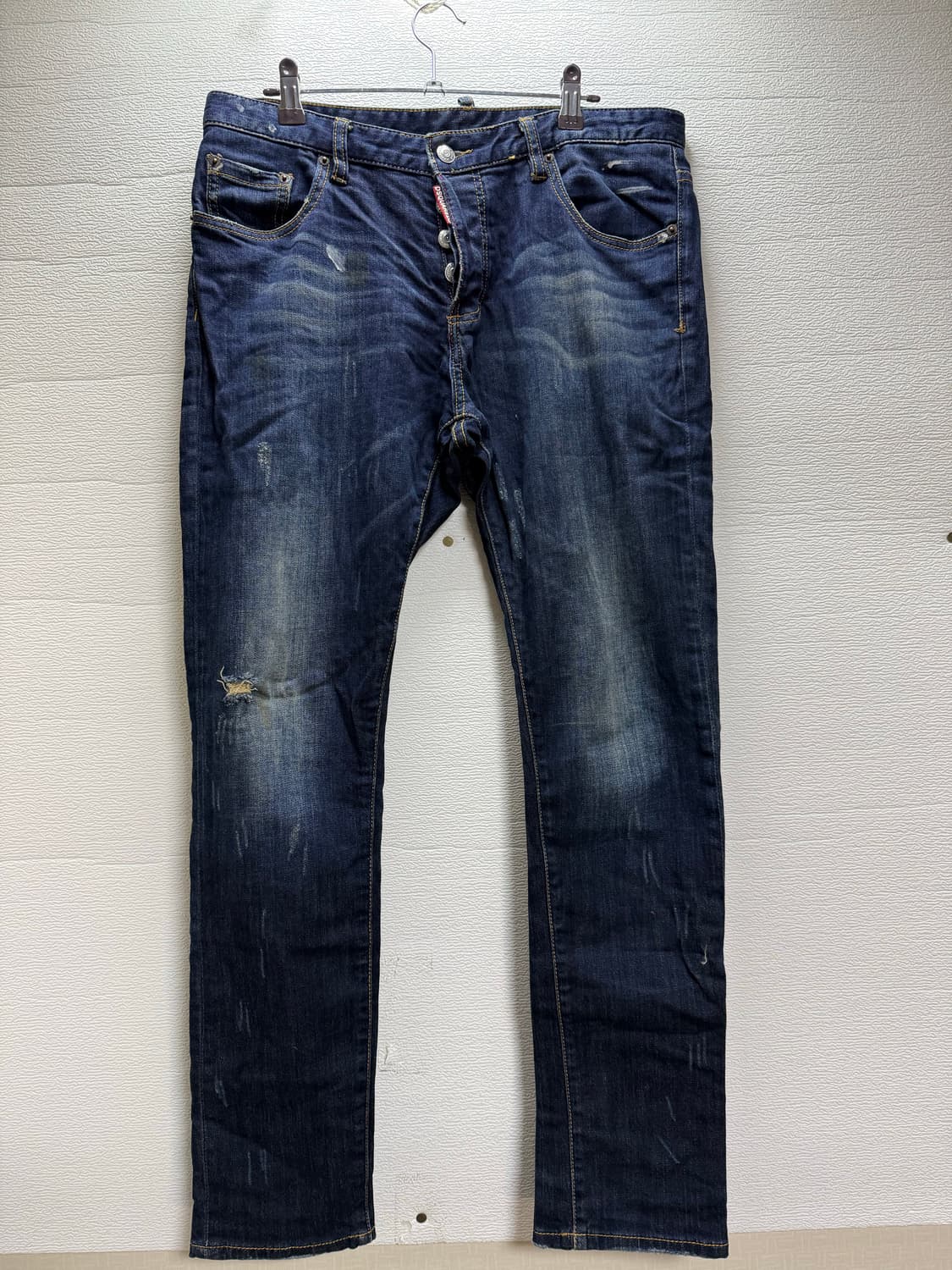 Dsquared2 워싱 데님 청바지 상품이미지1