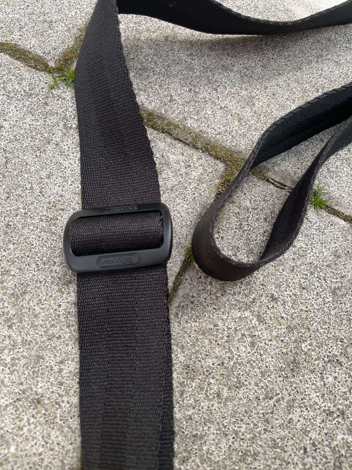 Lesportsac 레스포삭 유광 크로스백 상품이미지9