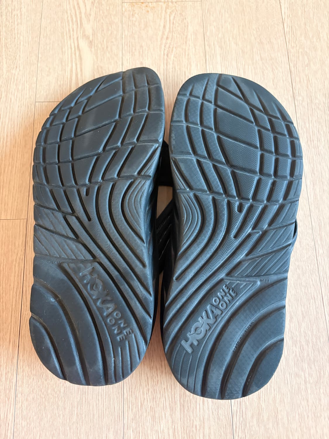 호카 오라 리커버리 플립 블랙 상품이미지2