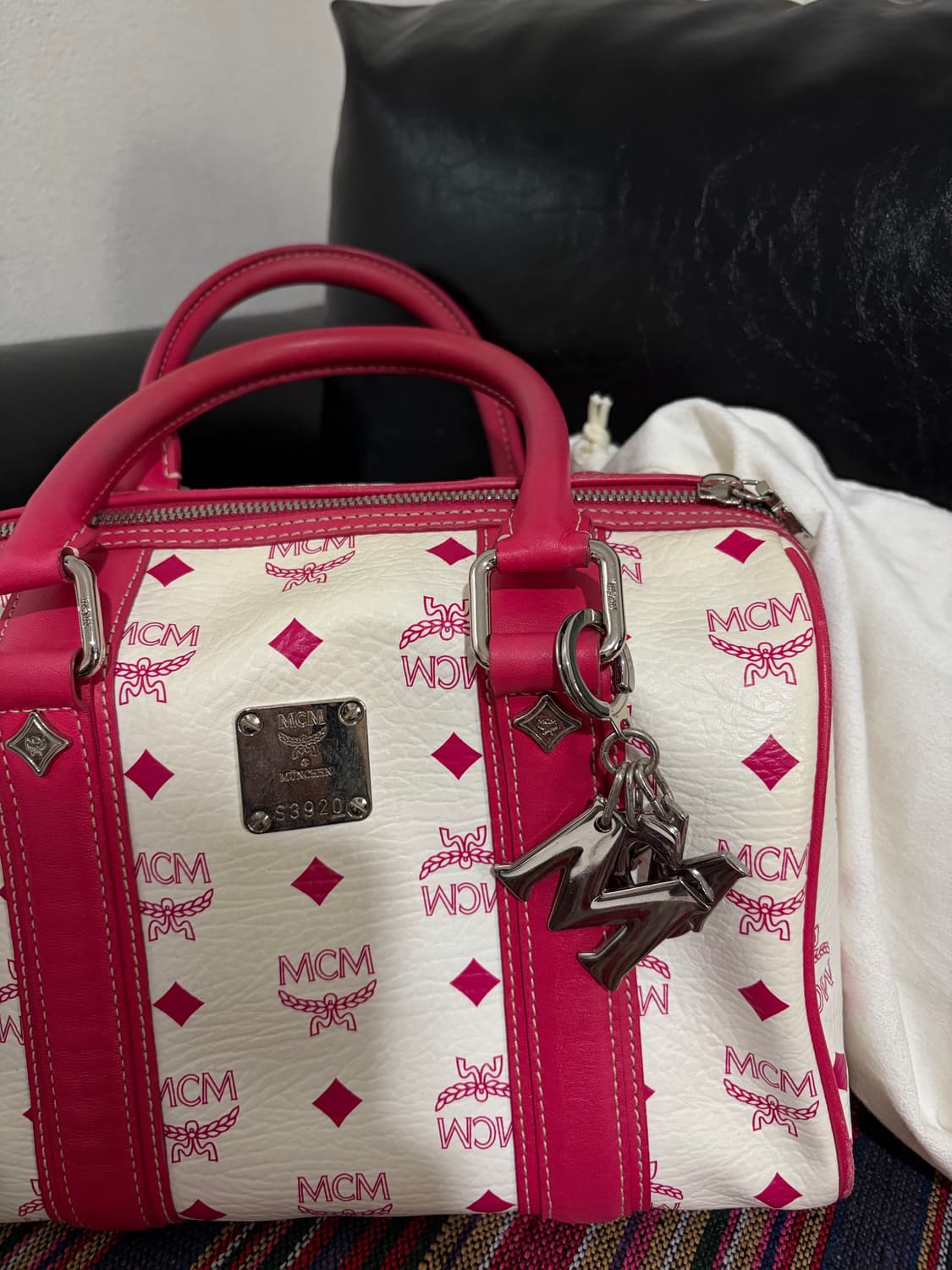 MCM 비세토스 보스턴백 핑크화이트 컬렉션 한정판라인 상품이미지2