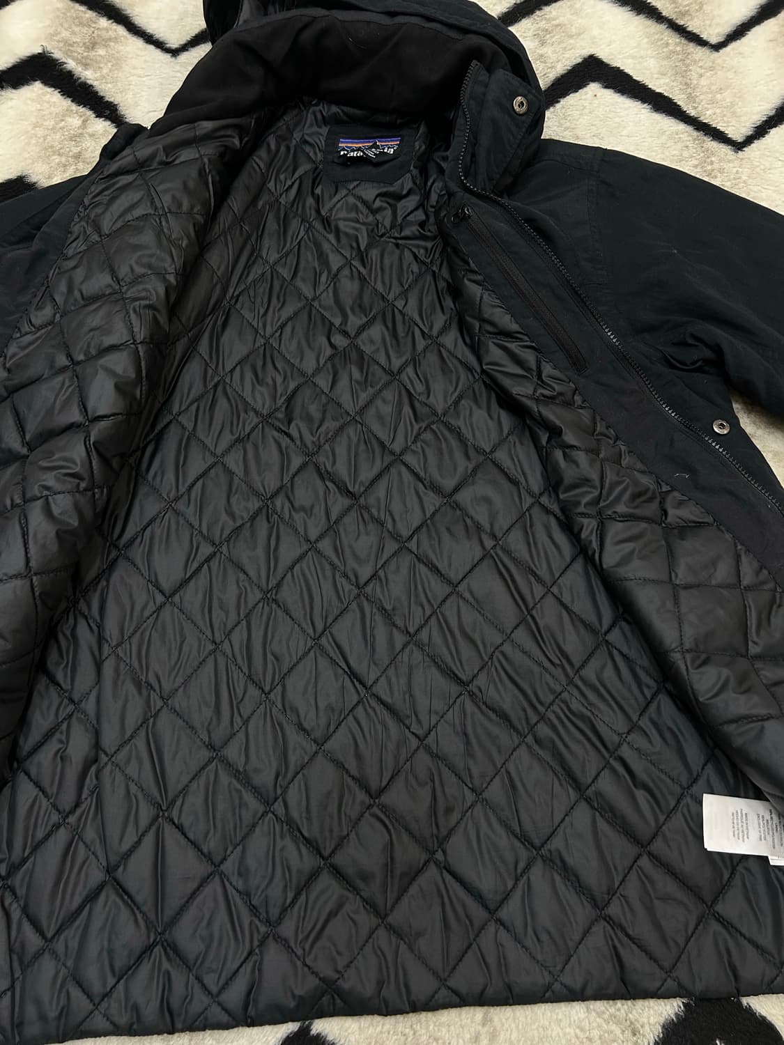 [실측XL]파타고니아 이스머스 누빔 바람막이 자켓/블랙 상품이미지4