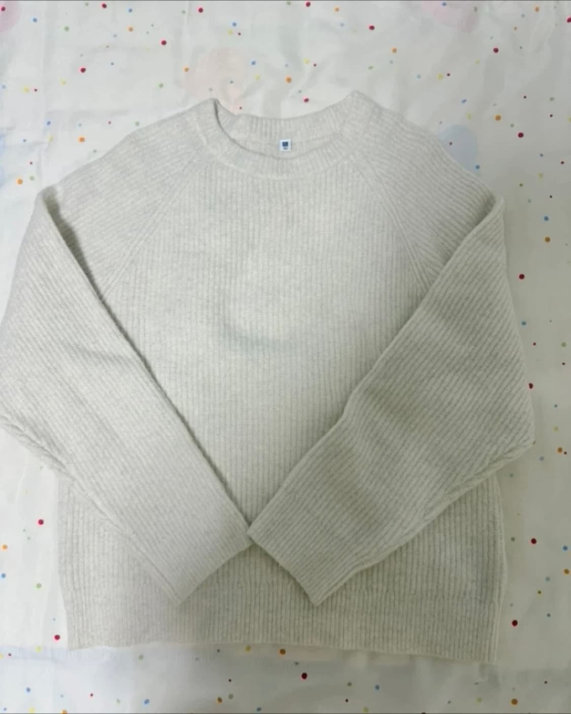 유니클로 아이보리 니트 150 상품이미지2