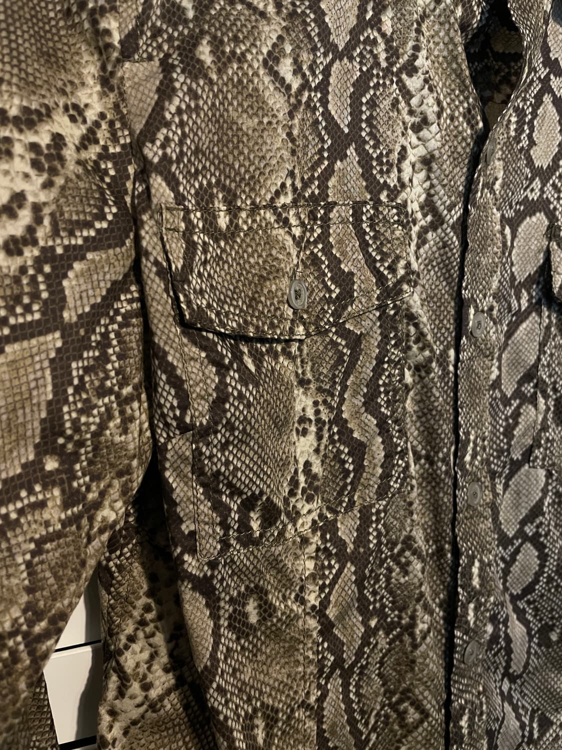 마이클코어스 파이톤 셔츠 상품이미지7