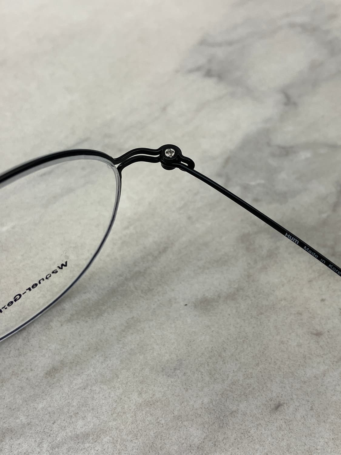 B39 흄 HUM 블랙 라운드 역산각 메탈테 안경 상품이미지3