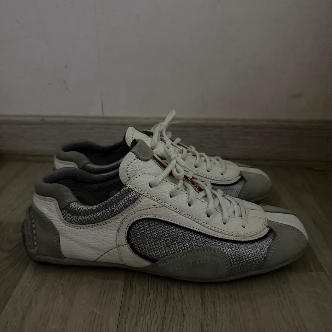 프라다 남성 디테일 드라이빙 스니커즈  (260) 상품이미지3