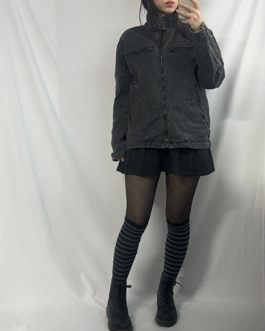 벨티드 디테일 하이넥 데님 자켓 상품이미지4