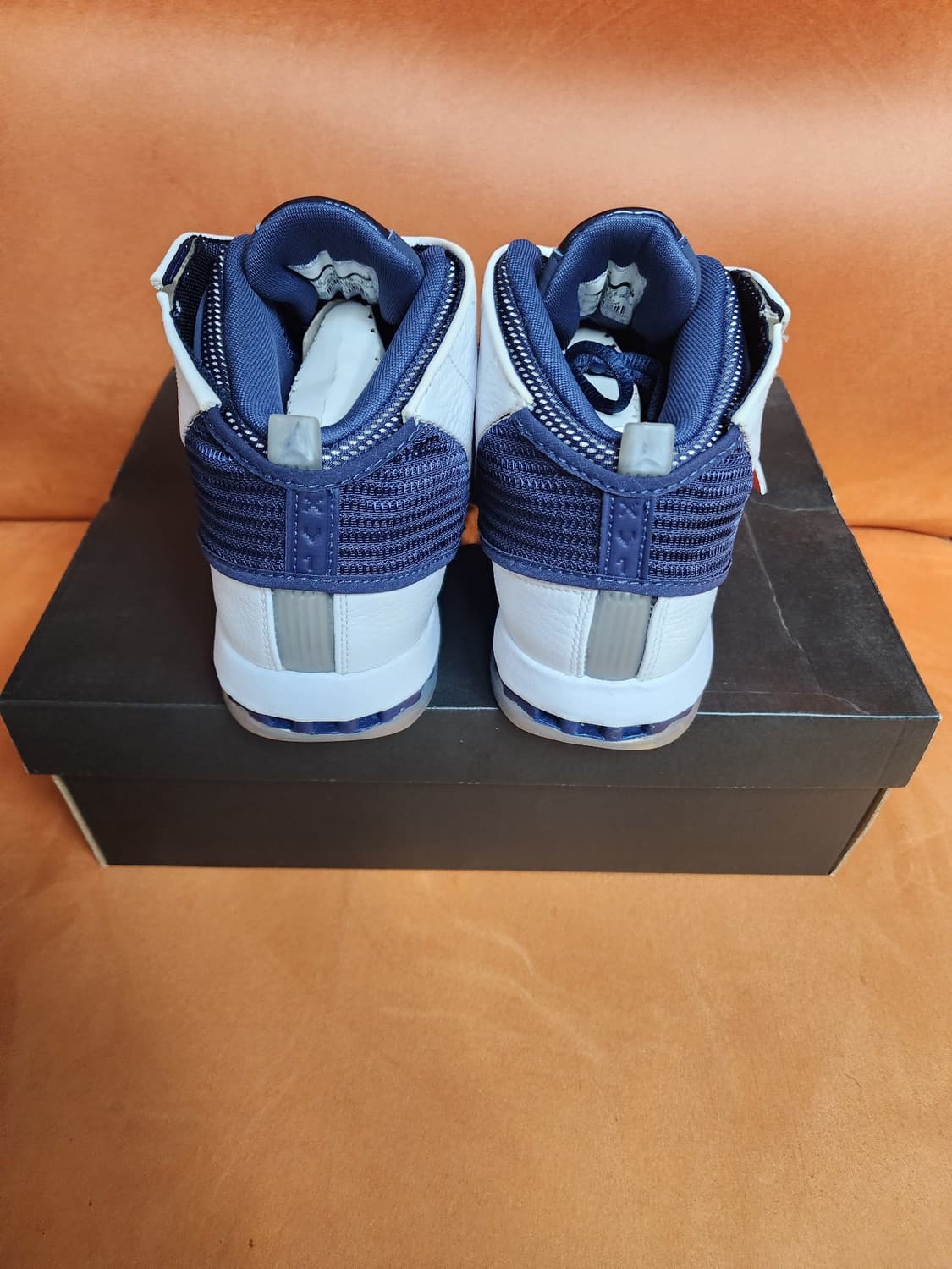 Air Jordan 16 Retro White Midnight Navy 상품이미지4
